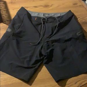 QuickSilver boardshorts 32